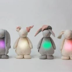 Knuffel Humming Friend Cream | Moonie -Goedkope muziekmobielen winkel 550x361 3