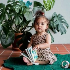 NOOX City Kids Zacht Babyboekje - Hello World Hello World -Goedkope muziekmobielen winkel 550x366 44