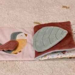 Little Dutch Activiteitenboekje Flowers & Butterflies -Goedkope muziekmobielen winkel 550x367 5