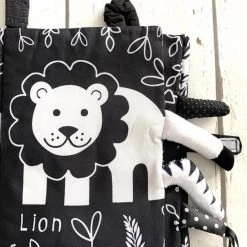 Merkloos MixG | Knisperboekje | Baby | Zwart / Wit | Engels/English -Goedkope muziekmobielen winkel 550x733 11