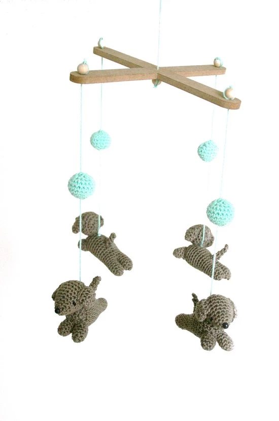 HardiCraft Mobiel Hondjes Haken (haakpakket) 3 HardiCraft Mobiel Hondjes Haken (haakpakket)